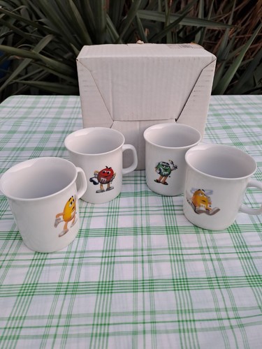Lot tasses m - de,
