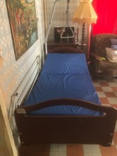 Vend lit médicalisé