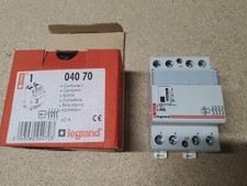 Legrand 04070 ou 4070 - Contacteur de puissance 4 poles 40A commande 230v