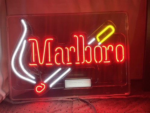 **Vintage 1997 Marlboro Neon