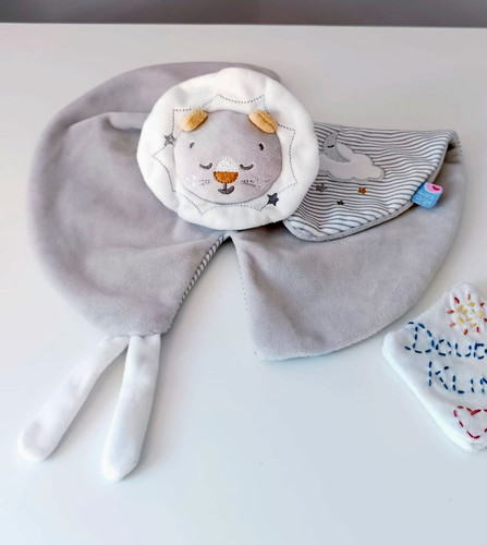 Doudou plat rond lion - plat,