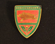 Chasse - Broche émaillée de