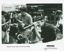 DIRECTOR LARRY CLARK  KIDS 1995  VINTAGE PHOTO ORIGINAL MOVIE SET