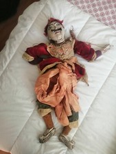 Marionnette articulée ancienne en bois théâtre balinais 