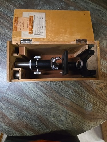 Microscope