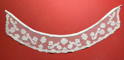 Dentelle ancienne petit col - petit,