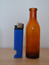 Petite bouteille ancienne, fiole, "mignonette" en verre couleur ambre