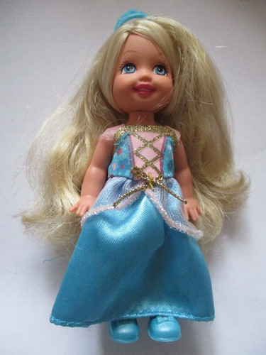Barbie poupee shelly - ,