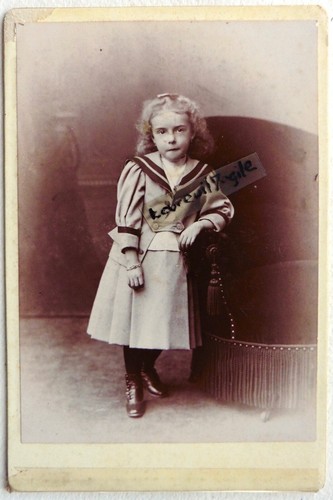 Cabinet photo petite fille - petite,