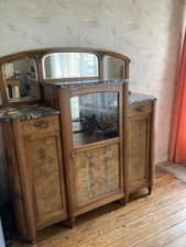 Buffets anciens - l’ensemble de deux buffet