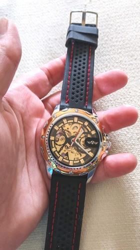 Montre automatique squelette