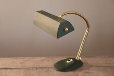 Lampe de bureau , de table , année 1950 en métal vert ,design XXème