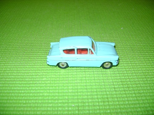 Dinky toys 155 ford anglia - dinky,