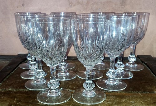 Verres vin blanc en - à,