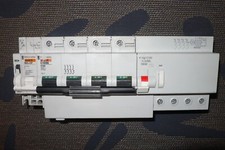 DISJONCTEUR DIFFERENTIEL TETRA 125A 30mA COURBE C MERLIN GERIN DECLENCHEUR MX+OF