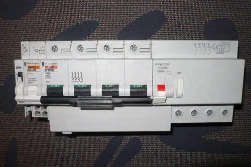 Disjoncteur differentiel tetra - disjoncteur,