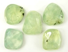 90.90 CT Vert Naturel Prehnite
