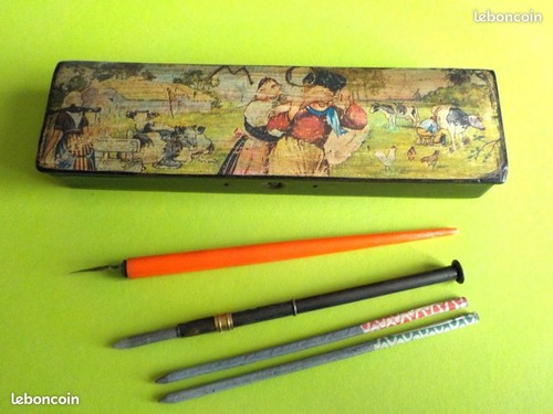 Ancien plumier bois - , noir