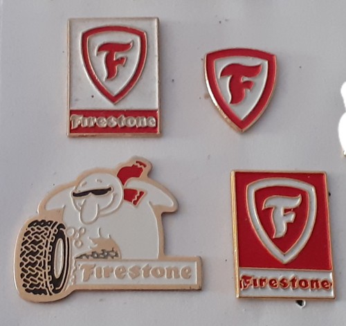 Lot pins differents - lot, 4