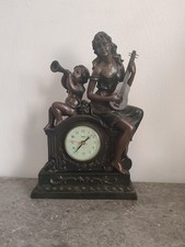 Horloge Pendule Crosa A Pile. 2001.  Ne Fonctionne Pas