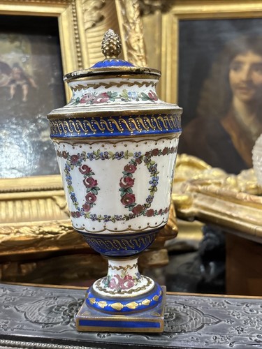 Sevres cassolette peinte - sevres, de
