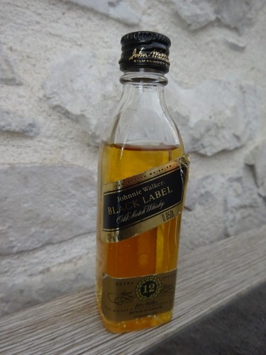 Mignonnette bouteille johnnie - mignonnette,
