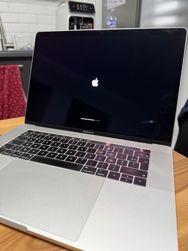 Macbook pro 2019 - , 15”