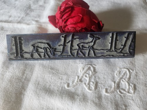 Tampon ancien frise idéale