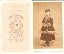 Carjat, Paris, Petite fille en