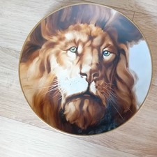 Plat Noritake Japon 31 cm décor au lion .