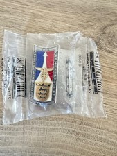 Lot de 2 insignes Atelier