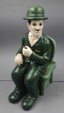 Figurine très rare de Charlie Chaplin en costume vert – Pièce de collection vint