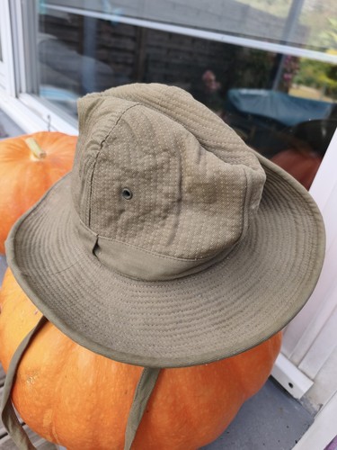 Superbe chapeau brousse - superbe,