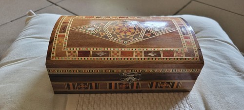 Boîte bijoux bois ancienne - à,