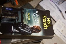 Livre Poche la chambre écarlate thriller Nicci French Book