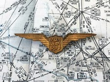 Badge broche PIN Wings Crew aviation civile ou militaire compagnie TUNISIENNE