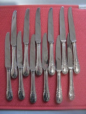 ++"524.10" 12 COUTEAUX