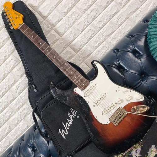 Squier fender classic vibe - by,