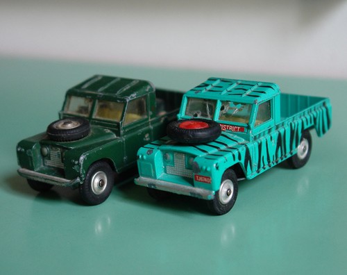 Corgi toys lot 2 - ~,
