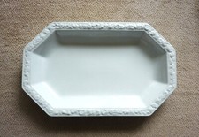 PLAT RECTANGULAIRE CREUX 33CM