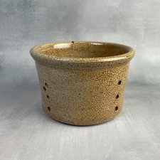 Ancien égouttoir /  faisselle / moule à fromage céramique grès Diam.~15cm