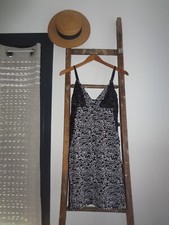 40 42 NUISETTE FLUIDE NOIR BLANC CHIC TRANSPARENT SUR LES COTES DESHABILLE SEXY