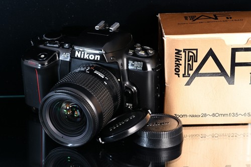 Nikon 601 quartz - quartz, date