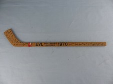 Crosse de HOCKEY STICK EVL DEUTSCHER MEISTER 1970 avec signatures SIGNED