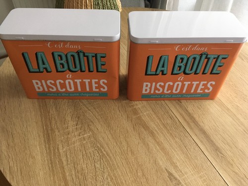 Lot boites métal à - de, 2