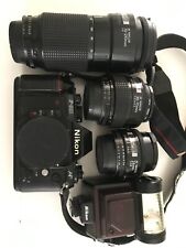 NIKON 501 et objectifs NIKKOR (grand angle ,zoom 70-210mm, zoom 35/70mm,flash SB