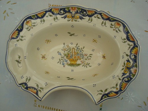 Ancien plat barbe polychrome - ancien,