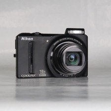Nikon Coolpix S9100 Digital Compact Camera Black, 12.1MP 18x, Case - Refurbished