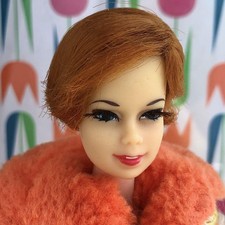 Poupée vintage TNT Stacey cheveux roux courte époque mod Barbie Friend Doll