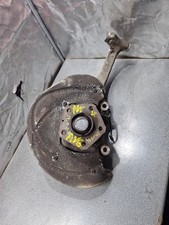 FUSEE HOUDER LINKS VOOR Audi A4 Avant (B9) Combi 2.0 TDI 16V (DETA) 8W0407253F